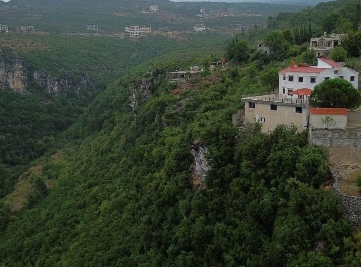 Luftaufnahmen zeigen die Natur von Latakia nach dem Regen