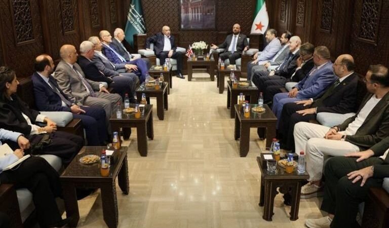 Syrischer Handelskammerverband berät mit Syrischer Gesellschaft in Großbritannien über Partnerschaften