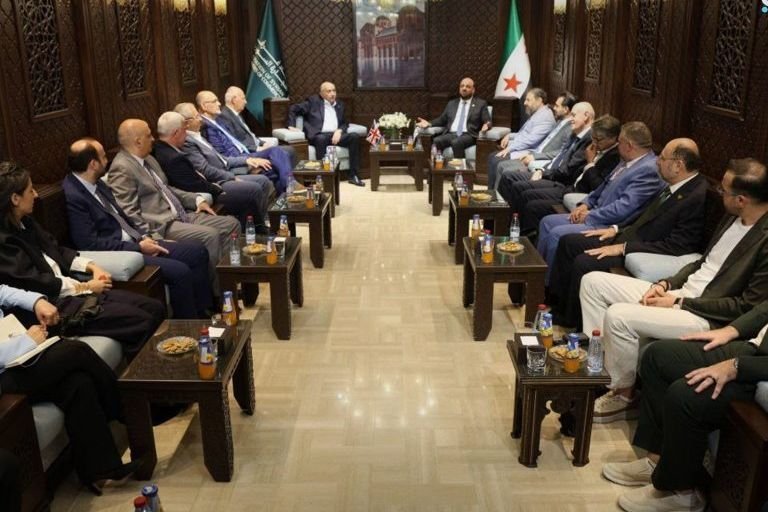 Syrischer Handelskammerverband berät mit Syrischer Gesellschaft in Großbritannien über Partnerschaften