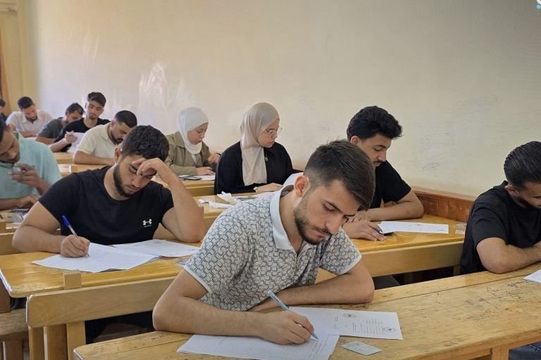 Ergebnisse des Sprachkompetenztests für Masterstudiengänge an der Universität al-Furat veröffentlicht
