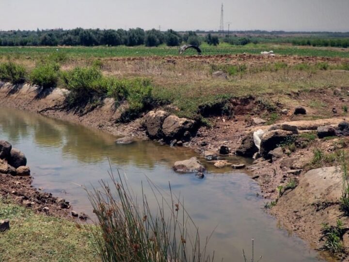 Kind ertrinkt im Staudamm von Sahm al-Golan in der Provinz Daraa