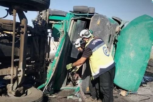 Zwei Tote und 21 Verletzte bei Verkehrsunfällen in Syrien