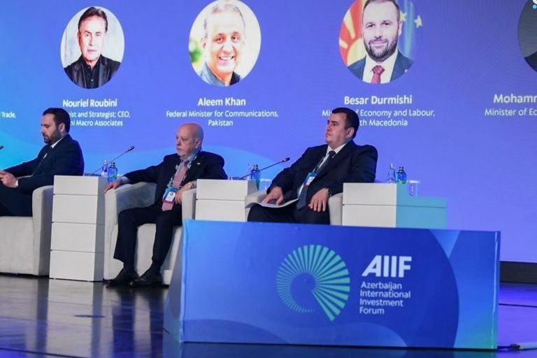 Wirtschaftsminister Schaar wirbt auf Investitionsforum in Baku