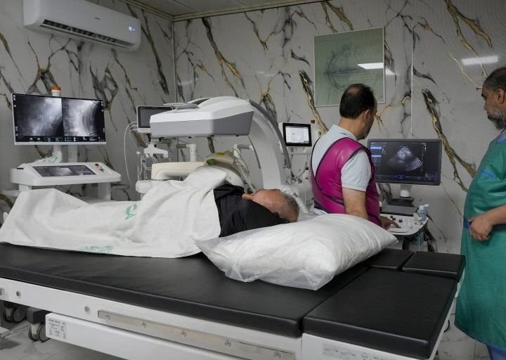 Neuer Bereich zur Steinzertrümmerung am Nationalkrankenhaus in Daraa