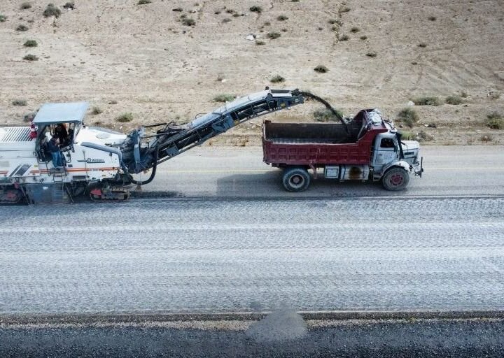 Instandsetzung der Straße Deir ez-Zor – al-Mayadin zur Erhöhung der Verkehrssicherheit