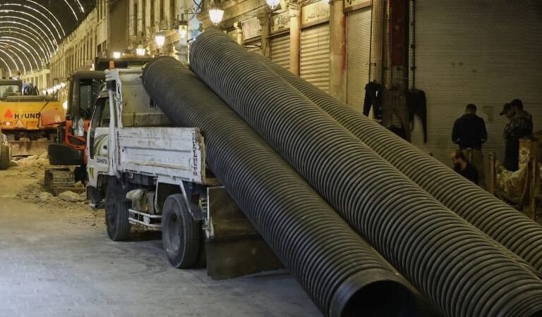 Stadtverwaltung Damaskus startet Sanierung der Kanalisation im Souq al-Hamidiyah