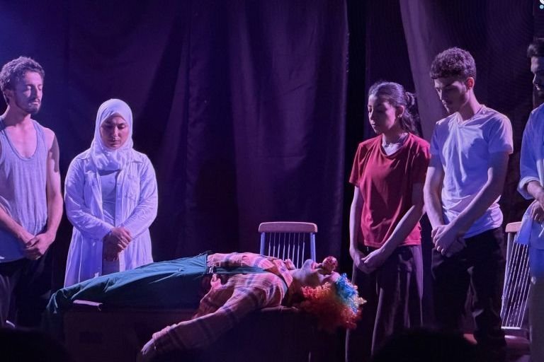 „Minmanat“ auf der Bühne in Tartus: Ein partizipatives Theaterprojekt