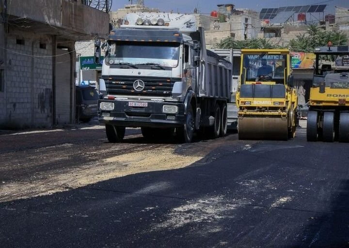 Sanierungsarbeiten an der „Al-Shuhada-Straße“ in Ain Tarma gestartet