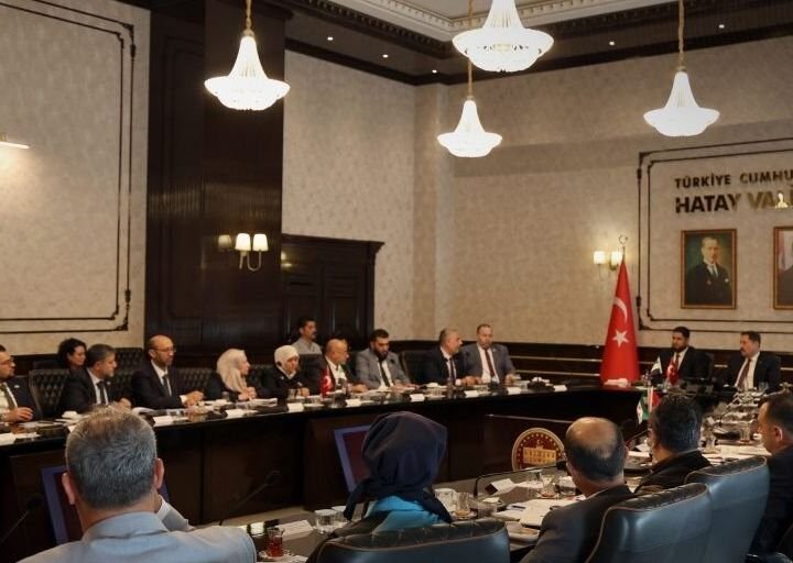 Gouverneur von Idlib besucht Hatay: Fokus auf Ausbau der Zusammenarbeit